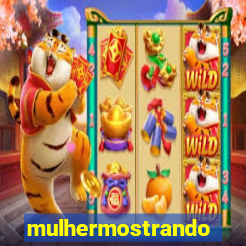 mulhermostrandoopeito